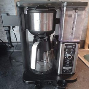 Ninja Specialty Coffee Maker with Fold-Away Frother & Glass Carafe